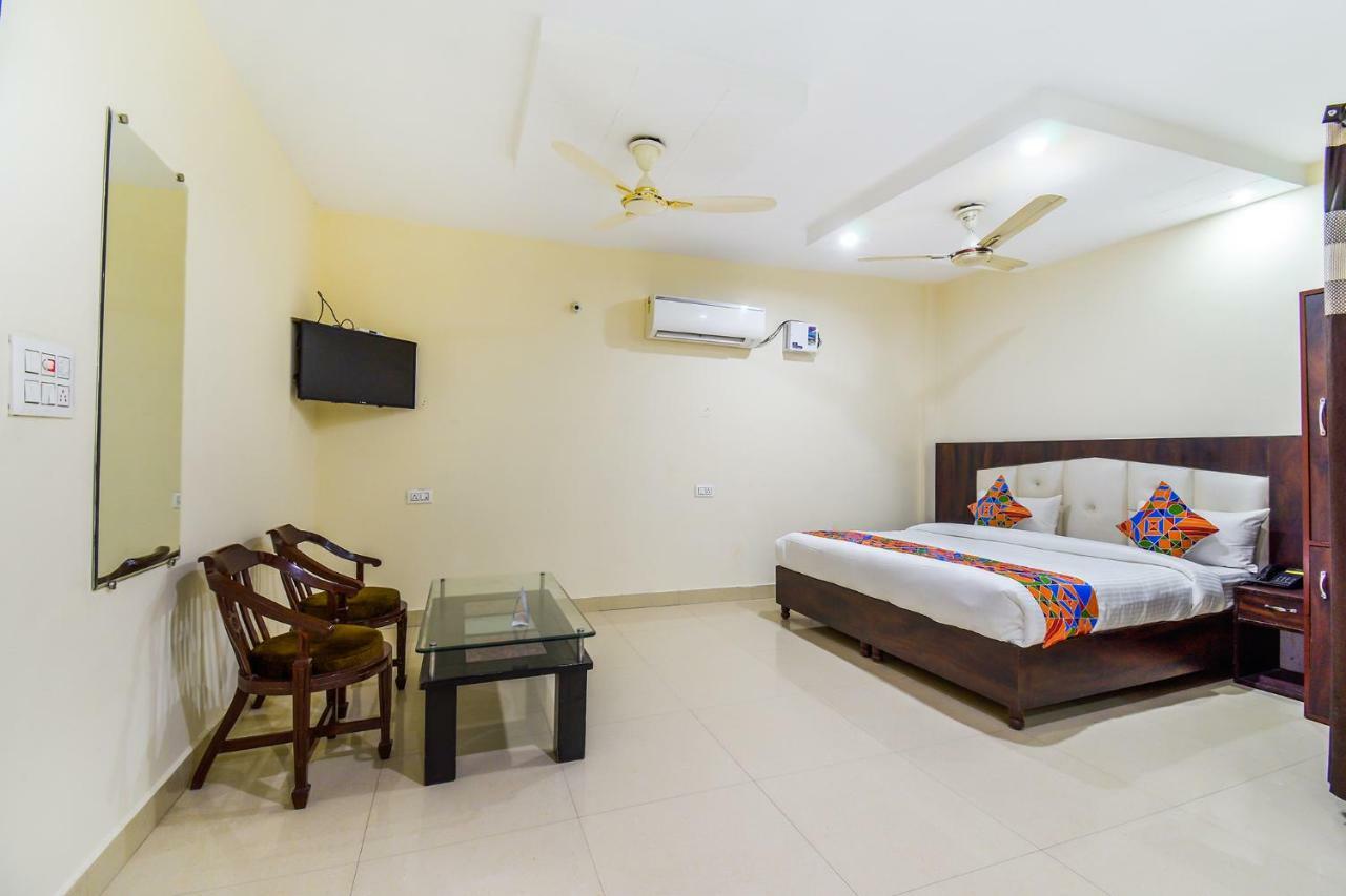 Fabhotel Js Regency Gt Road Amritsar Exterior foto